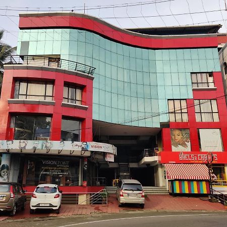 Amruth Inn Guruvāyūr Exterior foto
