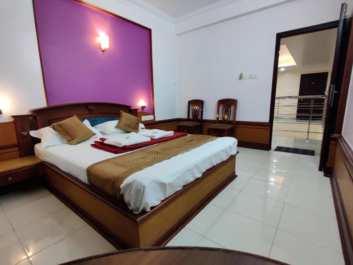 Amruth Inn Guruvāyūr Exterior foto